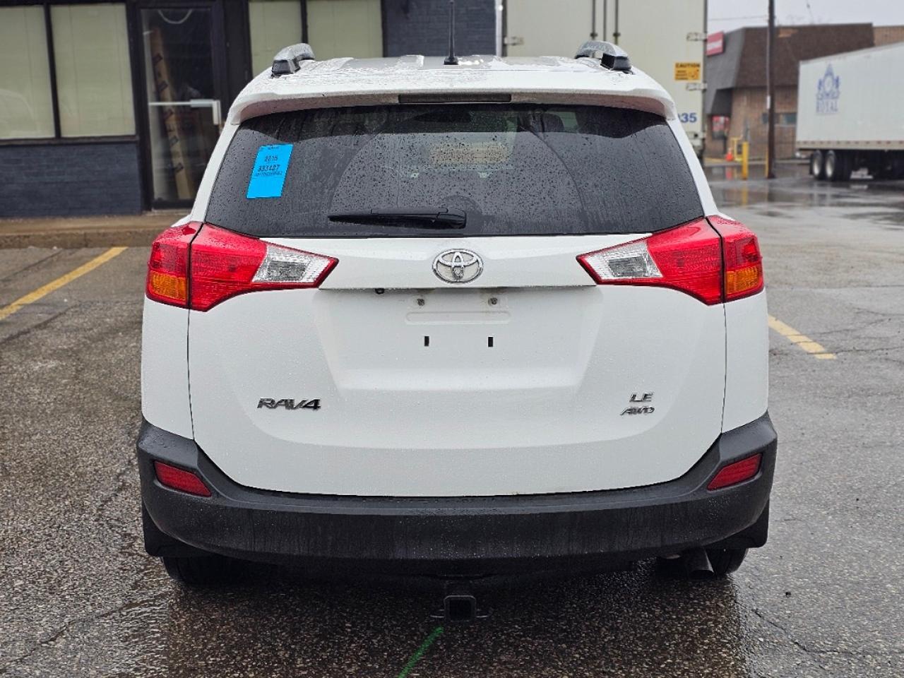 2015 Toyota RAV4 AWD 4dr LE - Photo #4