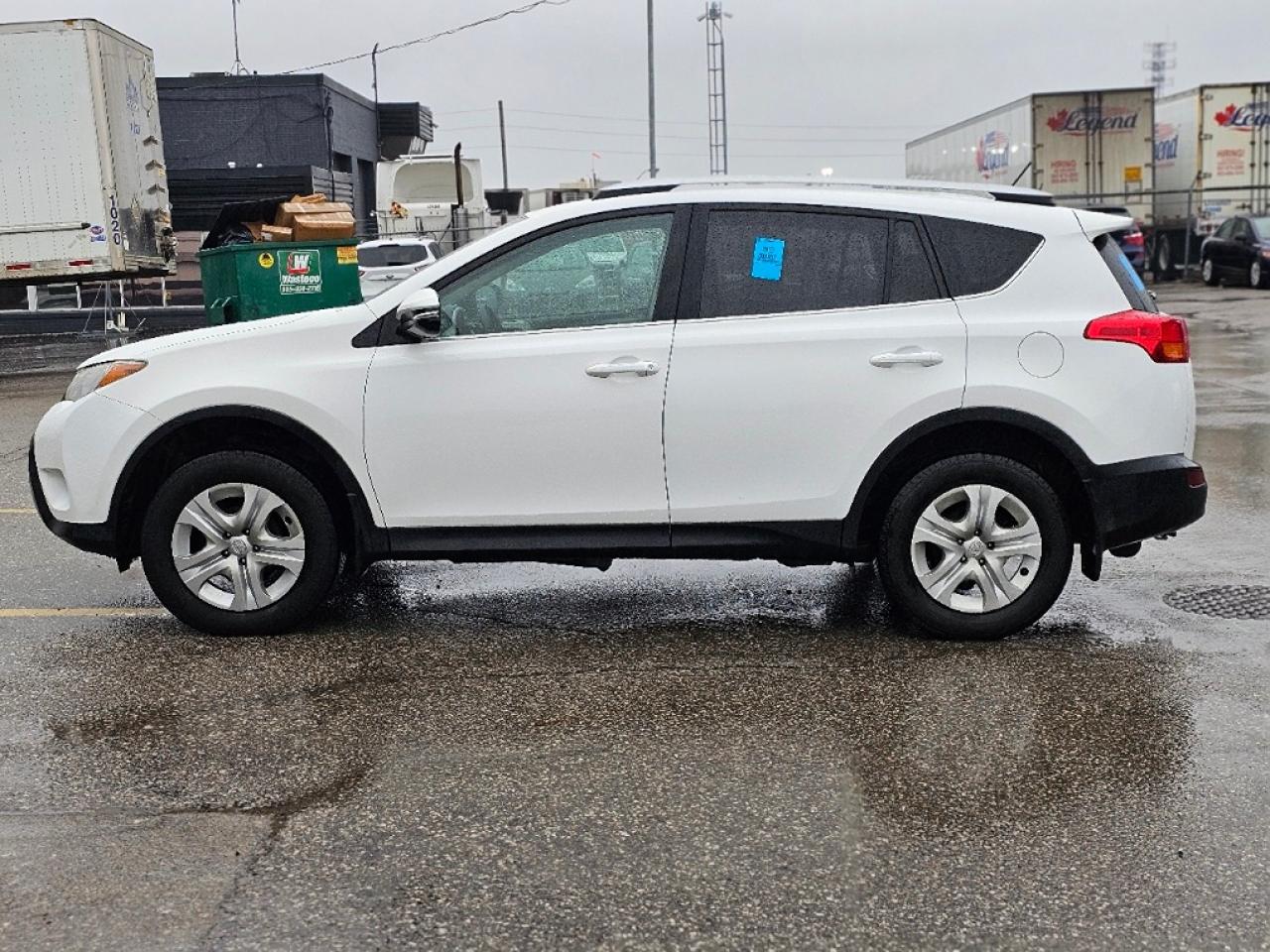 2015 Toyota RAV4 AWD 4dr LE - Photo #2