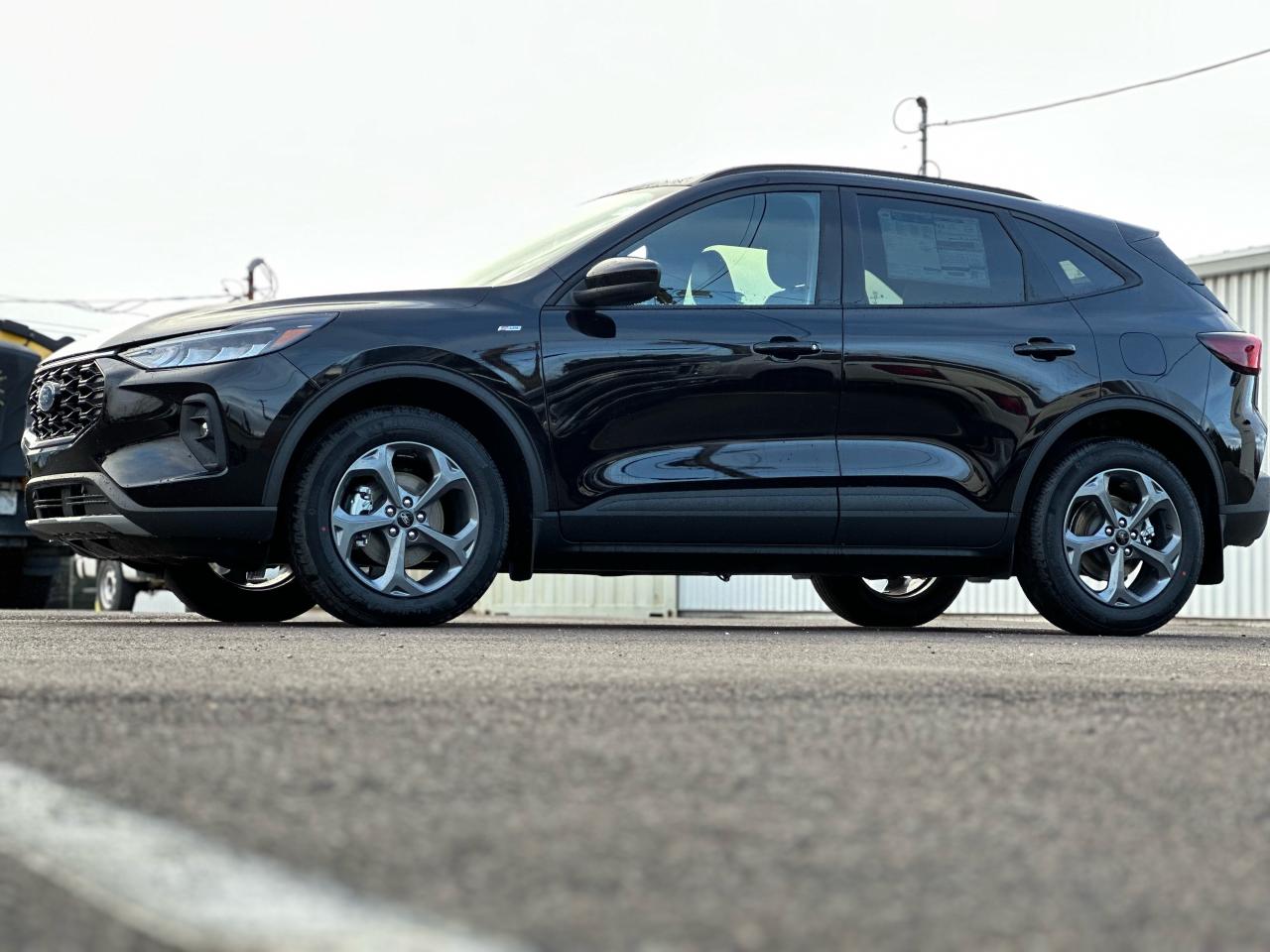 2025 Ford Escape ST-Line Select AWD Photo5