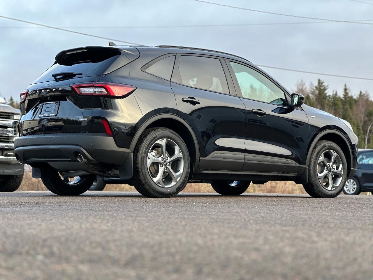 2025 Ford Escape ST-Line Select AWD Photo5