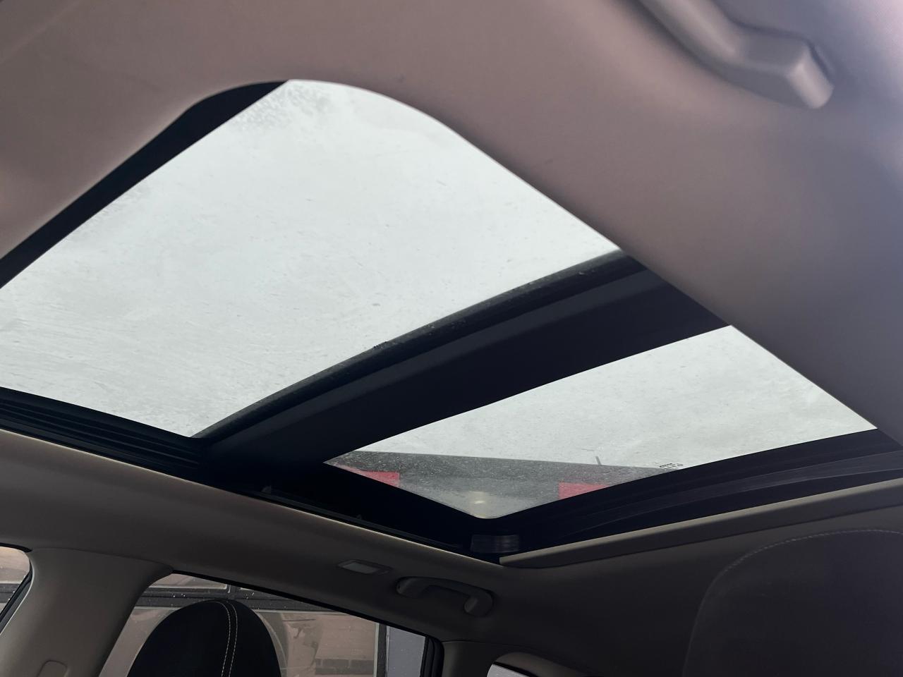2017 Nissan Murano SV | Navigation | Backup Camera | Sunroof - Photo #16