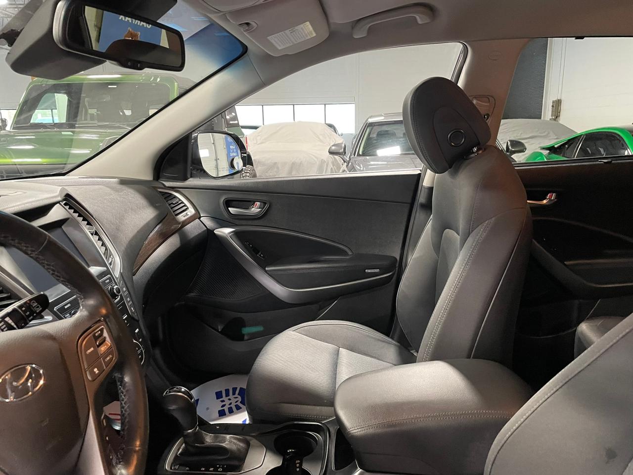 2019 Hyundai Santa Fe XL Preferred - Photo #14