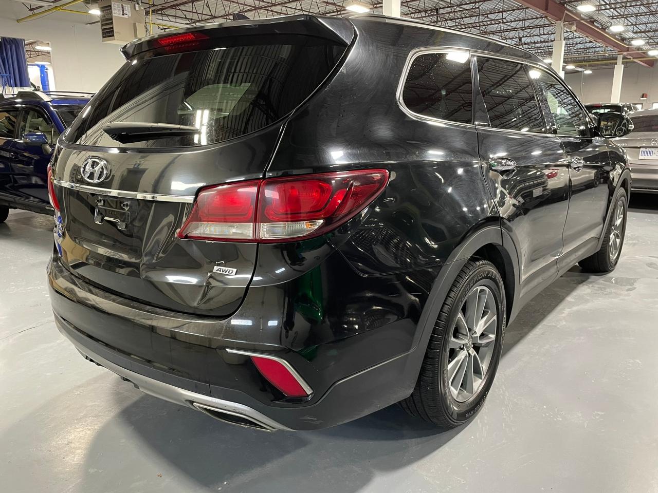 2019 Hyundai Santa Fe XL Preferred Photo4
