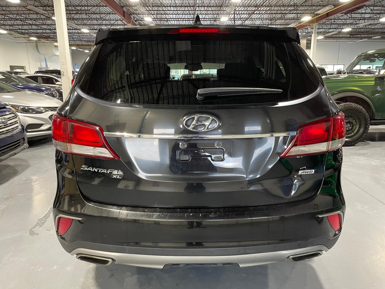 2019 Hyundai Santa Fe XL Preferred - Photo #4