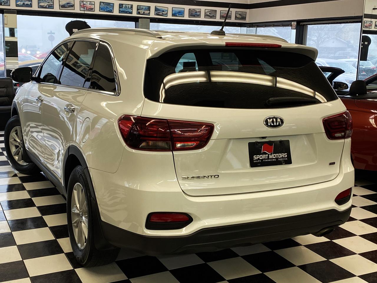 2019 Kia Sorento LX AWD+ApplePlay+Heated Steering+CLEAN CARFAX Photo