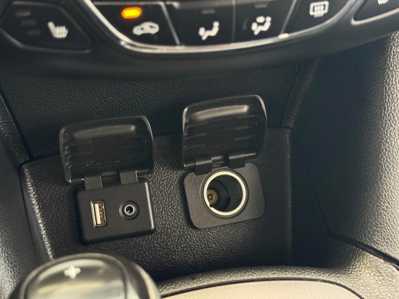 2017 Chevrolet Cruze LT+Camera+Remote Start+ApplePlay+CLEAN CARFAX Photo
