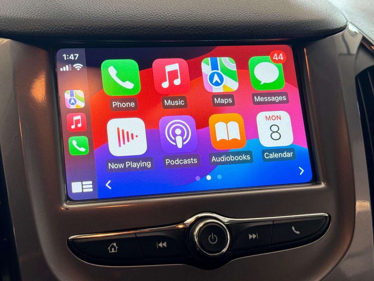 2017 Chevrolet Cruze LT+Camera+Remote Start+ApplePlay+CLEAN CARFAX Photo