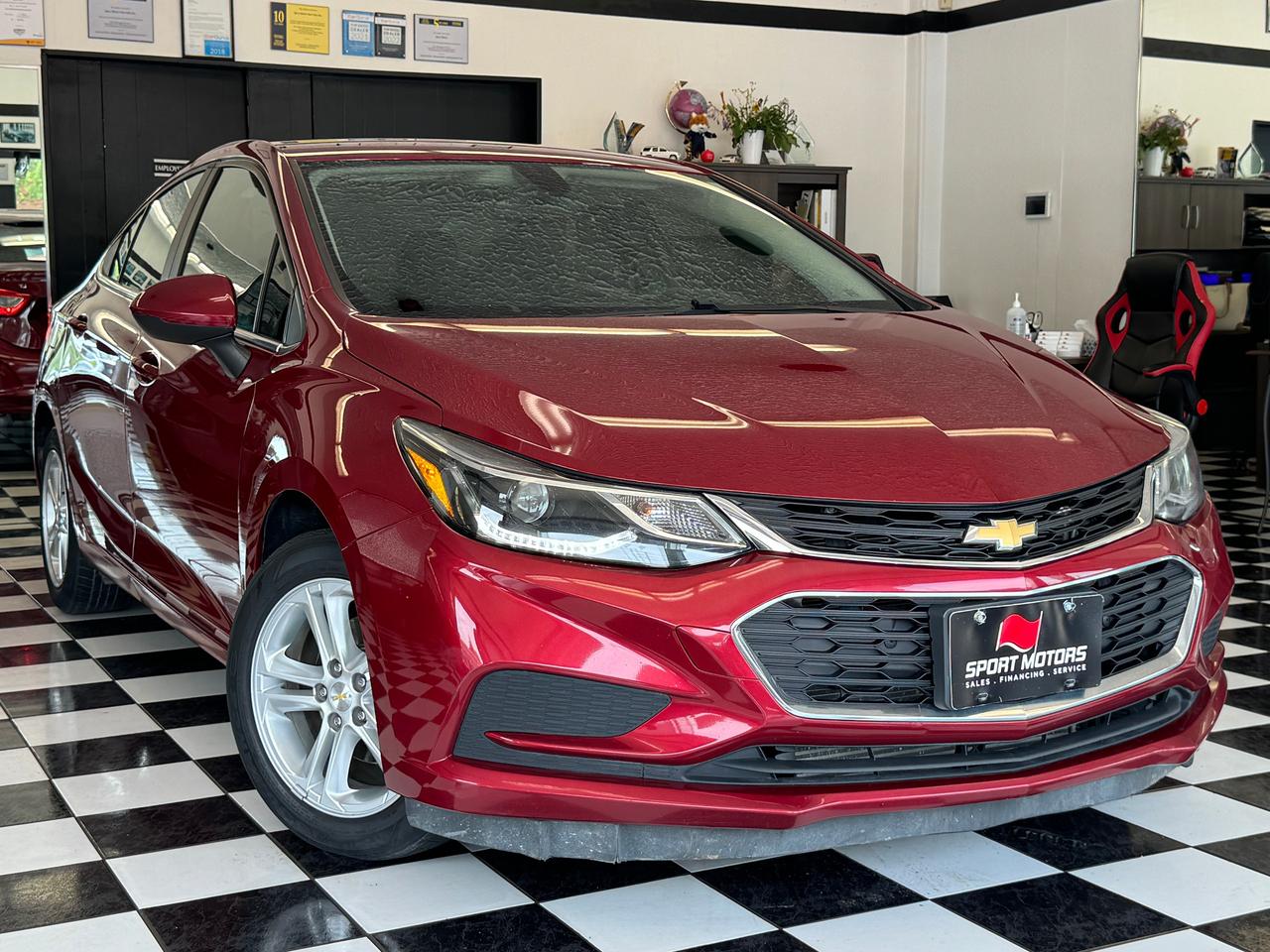 2017 Chevrolet Cruze LT+Camera+Remote Start+ApplePlay+CLEAN CARFAX Photo