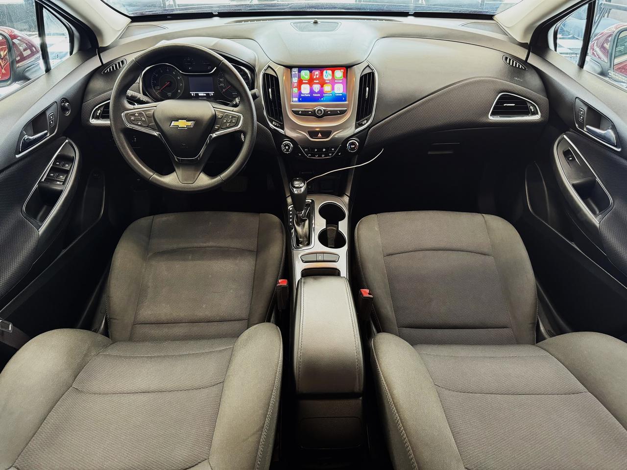 2017 Chevrolet Cruze LT+Camera+Remote Start+ApplePlay+CLEAN CARFAX Photo5