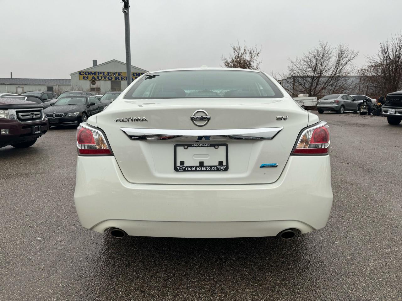 2015 Nissan Altima 2.5 SV - Photo #6