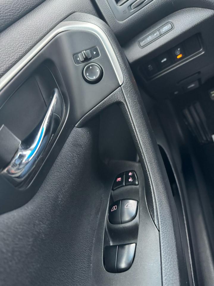 2015 Nissan Altima 2.5 SV - Photo #18