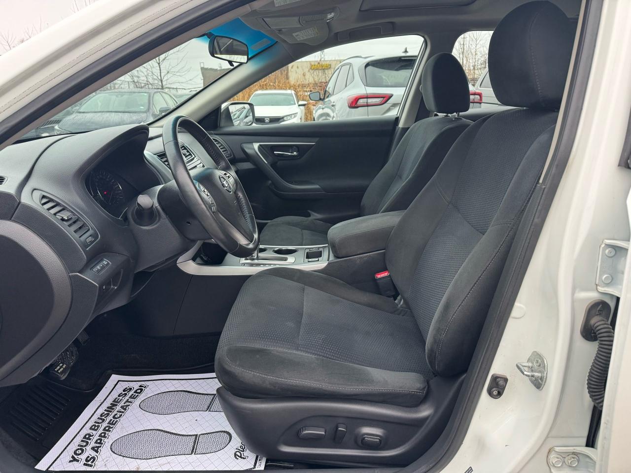2015 Nissan Altima 2.5 SV - Photo #10