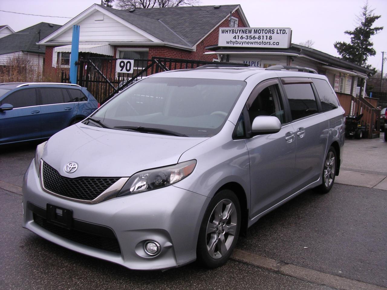 Used 2012 Toyota Sienna SE SUNROOF for sale in Toronto, ON