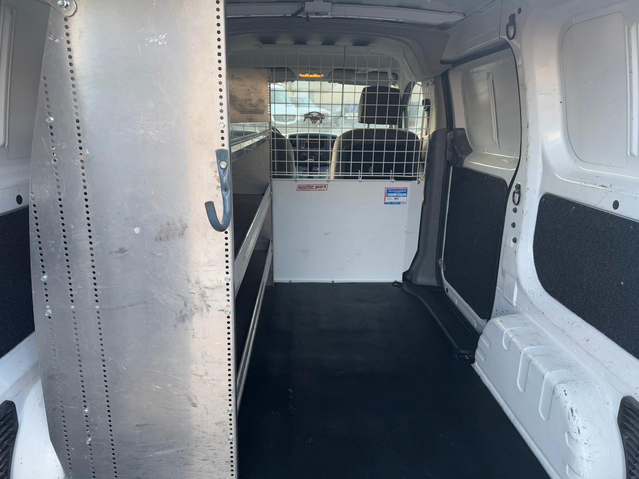 2020 Nissan NV200 S **LADDER RACKS** - Photo #21