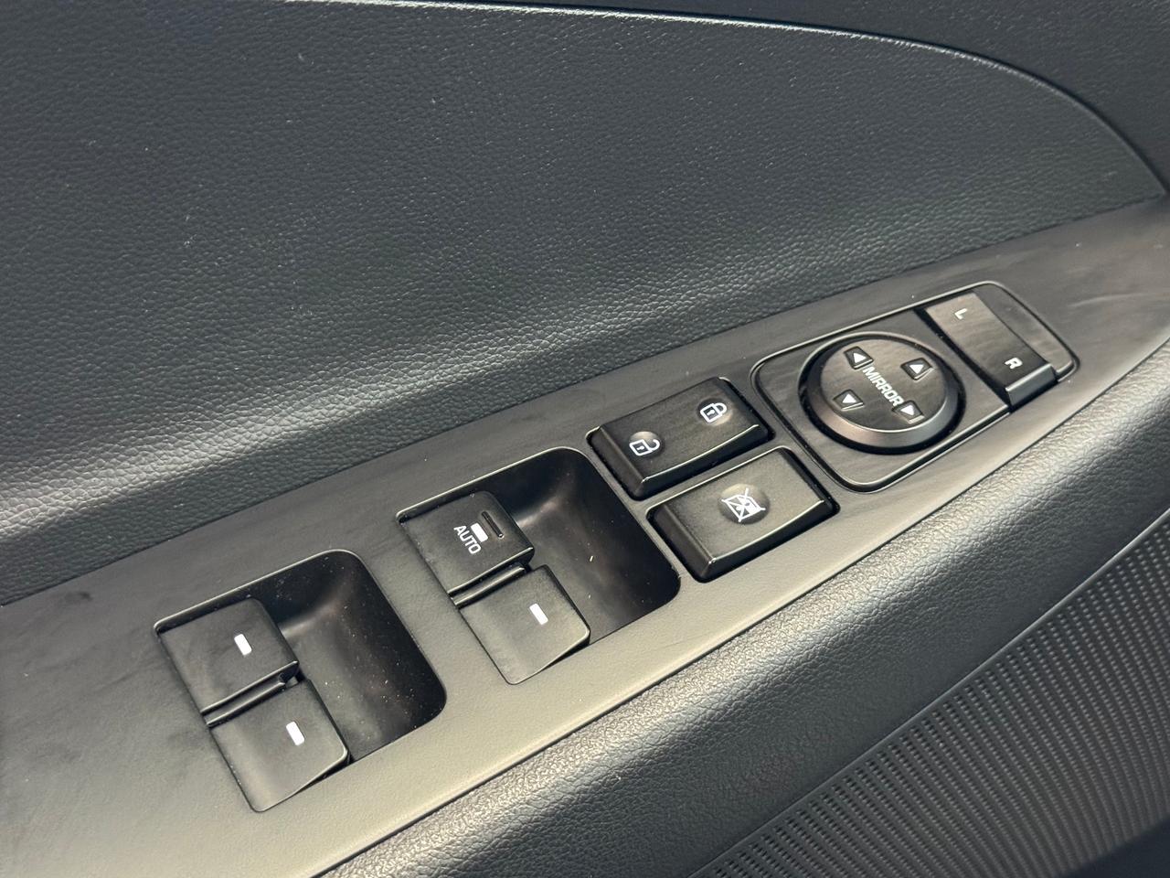 2019 Hyundai Tucson Preferred AWD+New Brakes+Lane Keep+CLEAN CARFAX Photo