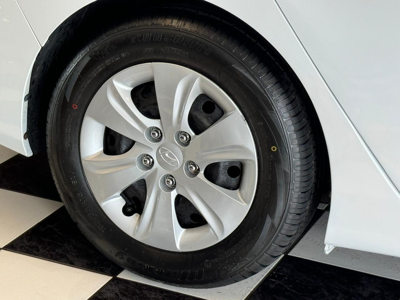 2015 Hyundai Elantra L+New Tires+Brakes+A/C+Keyless Entry Photo