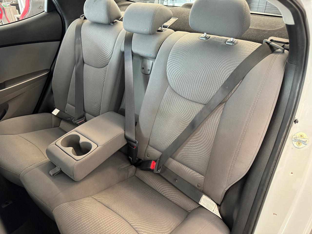 2015 Hyundai Elantra L+New Tires+Brakes+A/C+Keyless Entry Photo