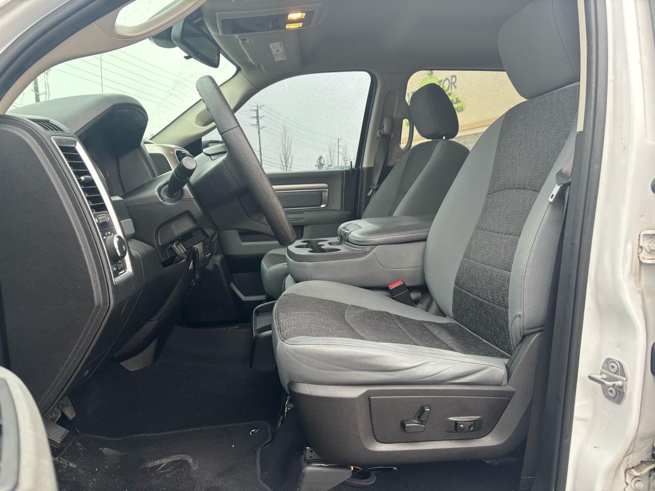 2019 RAM 1500 SLT - Photo #8