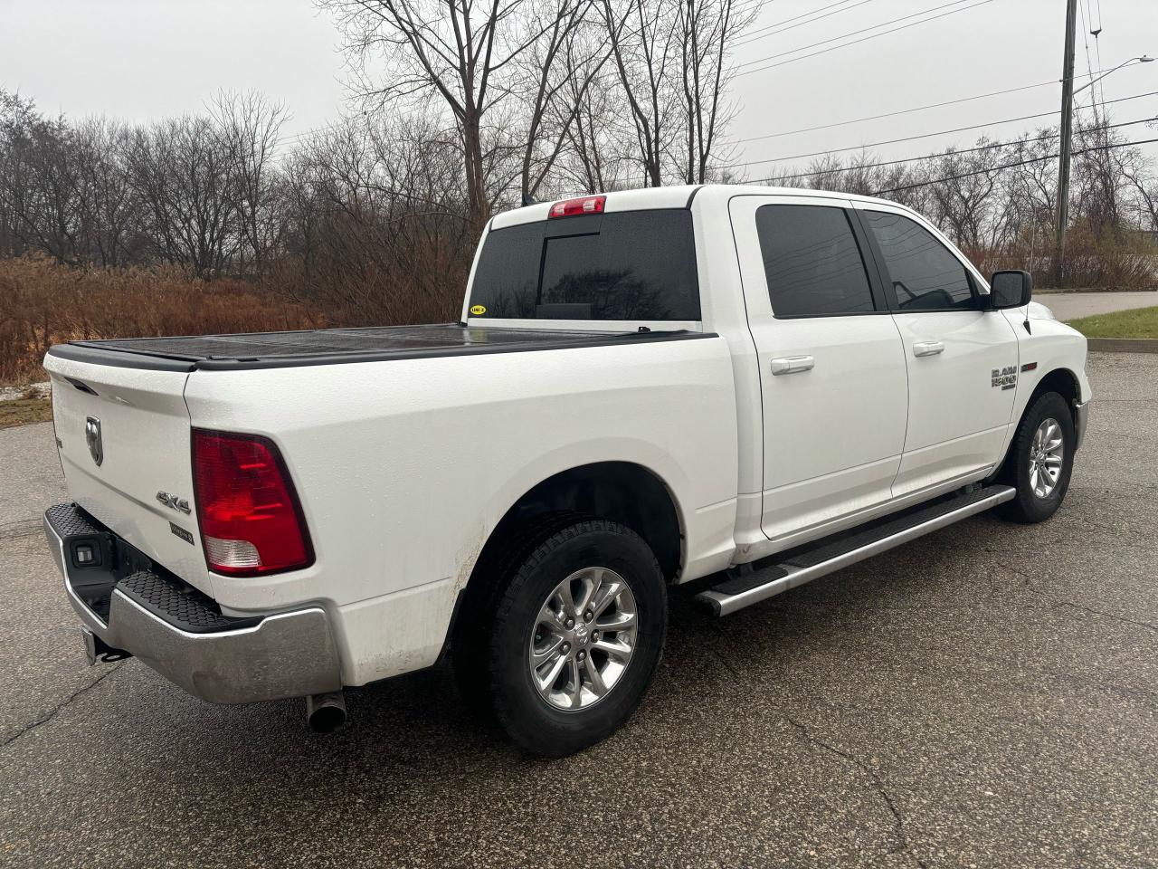 2019 RAM 1500 SLT - Photo #4