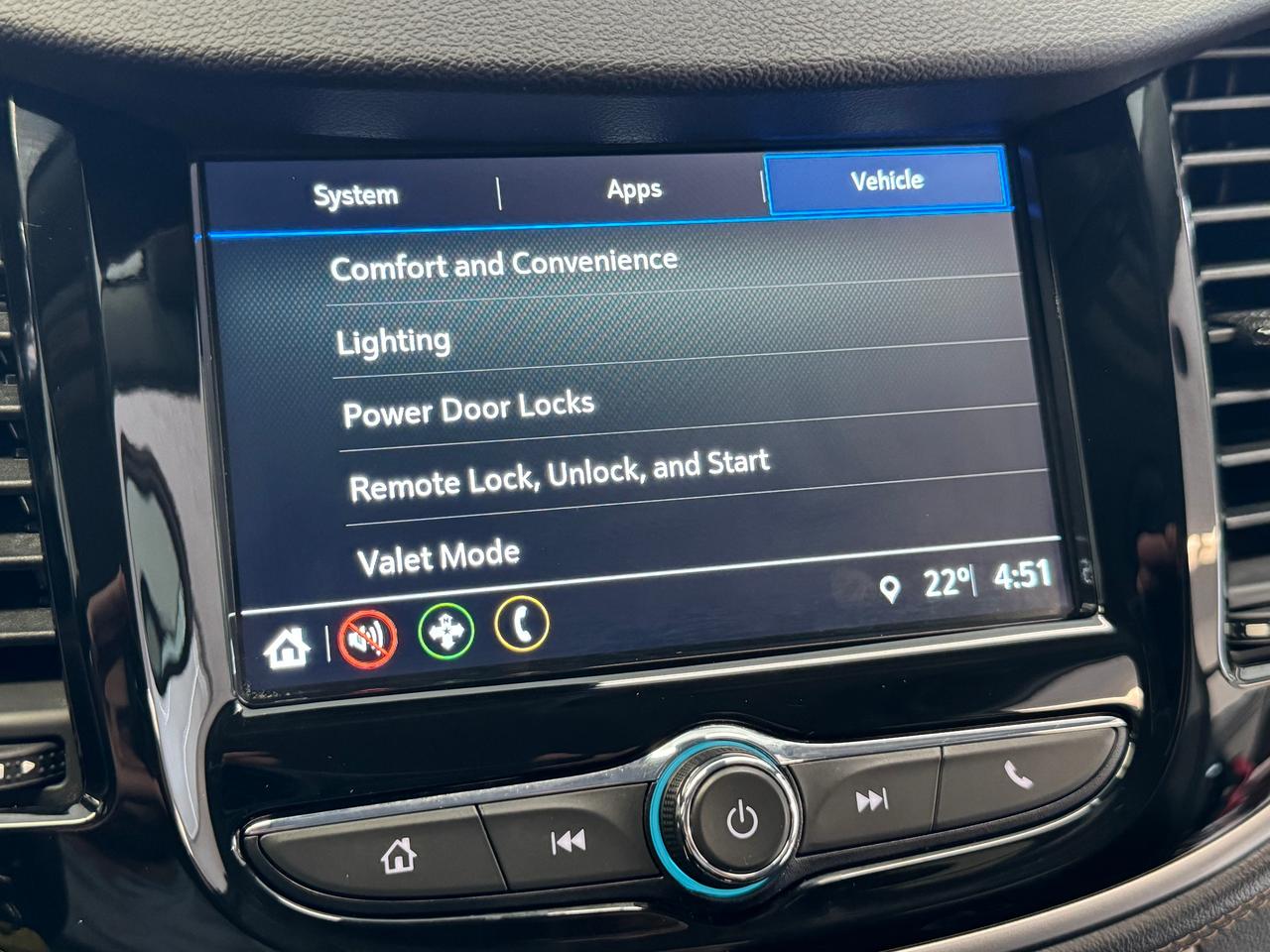 2018 Chevrolet Trax LT+Camera+ApplePlay+Remote Start+CLEAN CARFAX Photo
