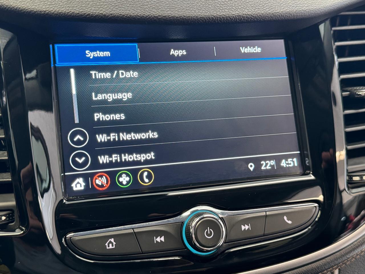 2018 Chevrolet Trax LT+Camera+ApplePlay+Remote Start+CLEAN CARFAX Photo