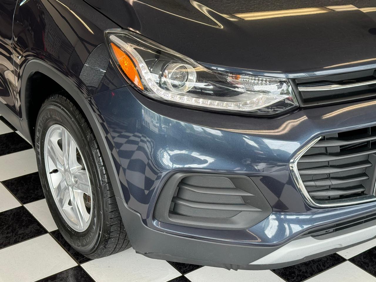 2018 Chevrolet Trax LT+Camera+ApplePlay+Remote Start+CLEAN CARFAX Photo