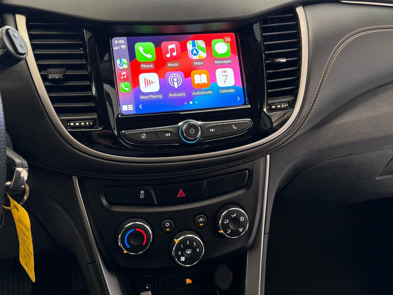 2018 Chevrolet Trax LT+Camera+ApplePlay+Remote Start+CLEAN CARFAX Photo