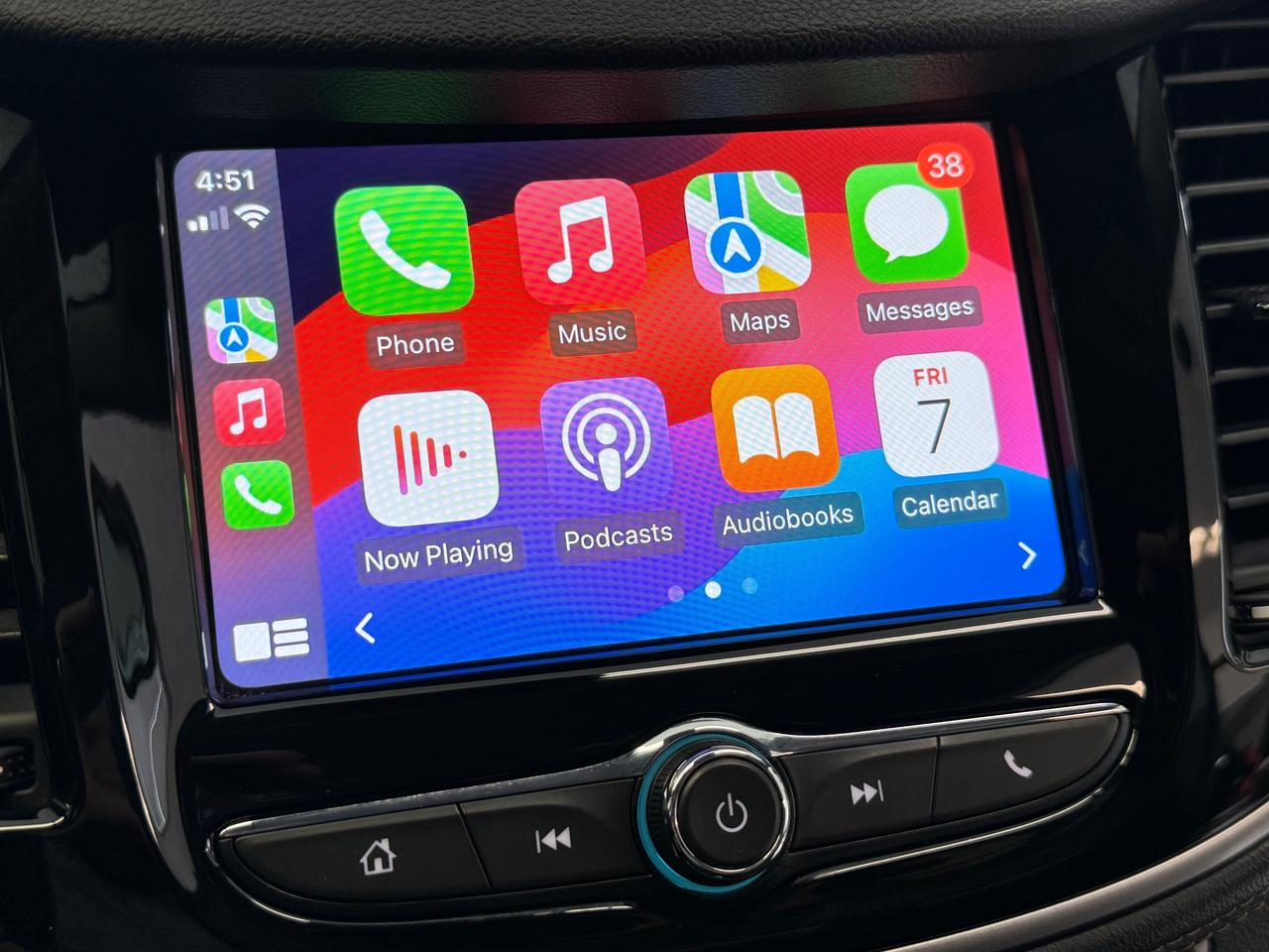 2018 Chevrolet Trax LT+Camera+ApplePlay+Remote Start+CLEAN CARFAX Photo