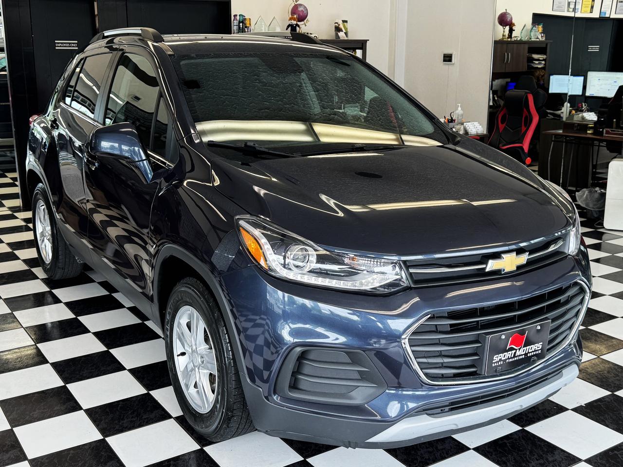 2018 Chevrolet Trax LT+Camera+ApplePlay+Remote Start+CLEAN CARFAX Photo