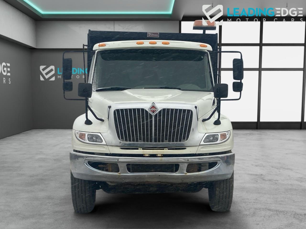 2017 International DURA STAR 4400 AUTOMATIC Photo