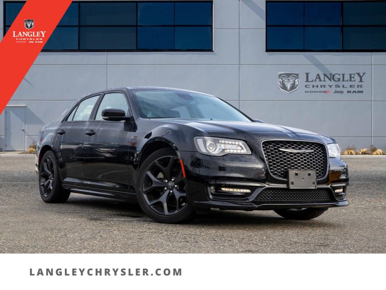 Used 2022 Chrysler 300 Touring L Loaded | Leather | 7