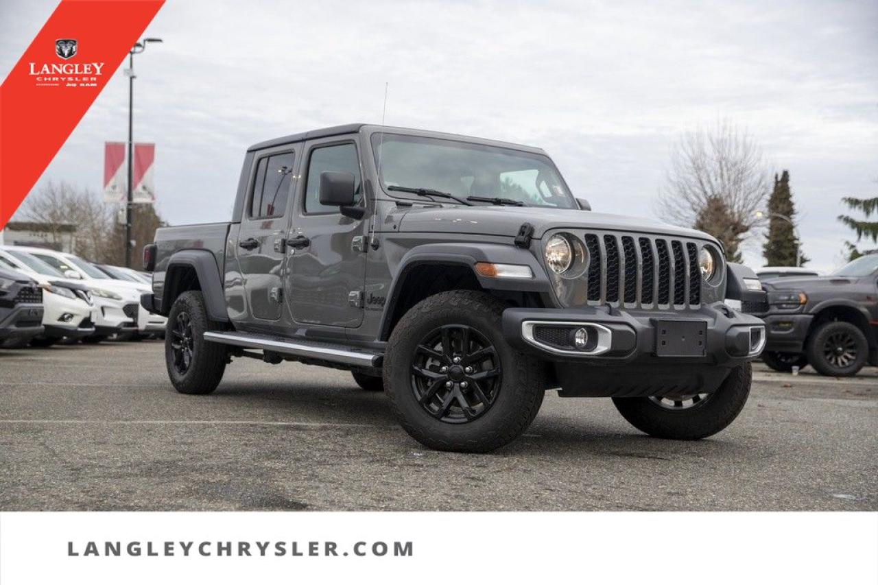 Used 2023 Jeep Gladiator Sport S Trailer Tow | Side Steps | Black Sunrider Soft Top for sale in Surrey, BC