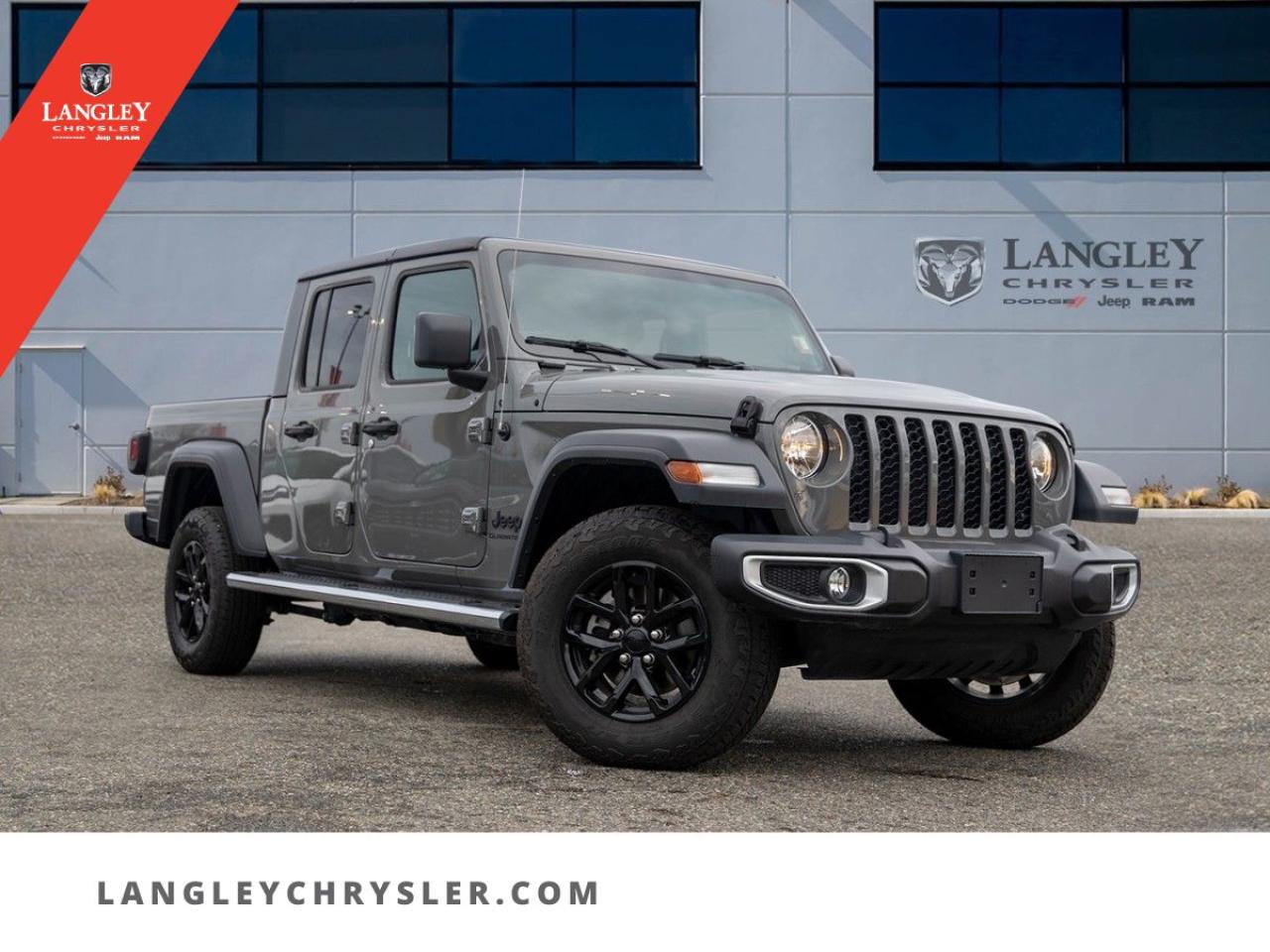 Used 2023 Jeep Gladiator Sport S Trailer Tow | Side Steps | Black Sunrider Soft Top for sale in Surrey, BC