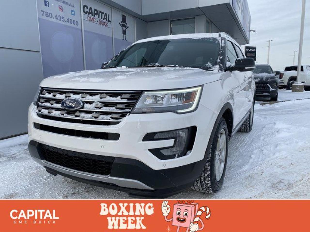 Used 2017 Ford Explorer XLT 4WD * DOUBLE SUNROOF * LEATHER * 2ND ROW BENCH * for sale in Edmonton, AB