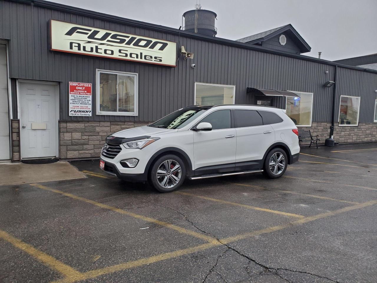 Used 2016 Hyundai Santa Fe XL AWD 3.3L Auto Limited w/6-Passenger for sale in Tilbury, ON