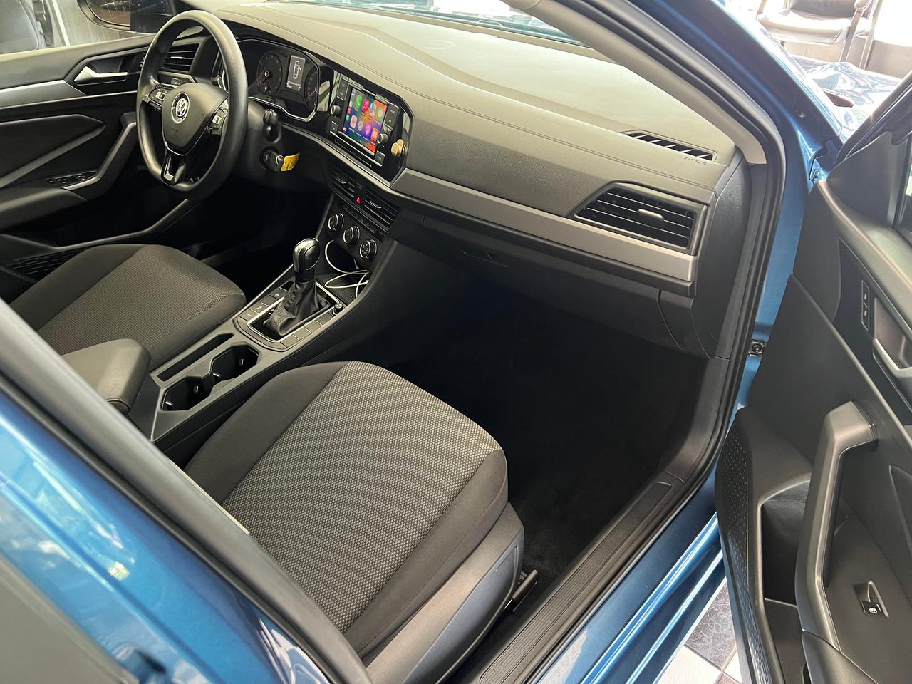 2019 Volkswagen Jetta Comfortline+New Tires+Heated Seats+CLEAN CARFAX Photo