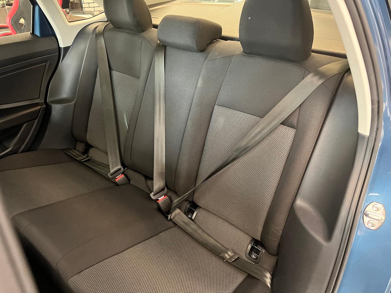 2019 Volkswagen Jetta Comfortline+New Tires+Heated Seats+CLEAN CARFAX Photo