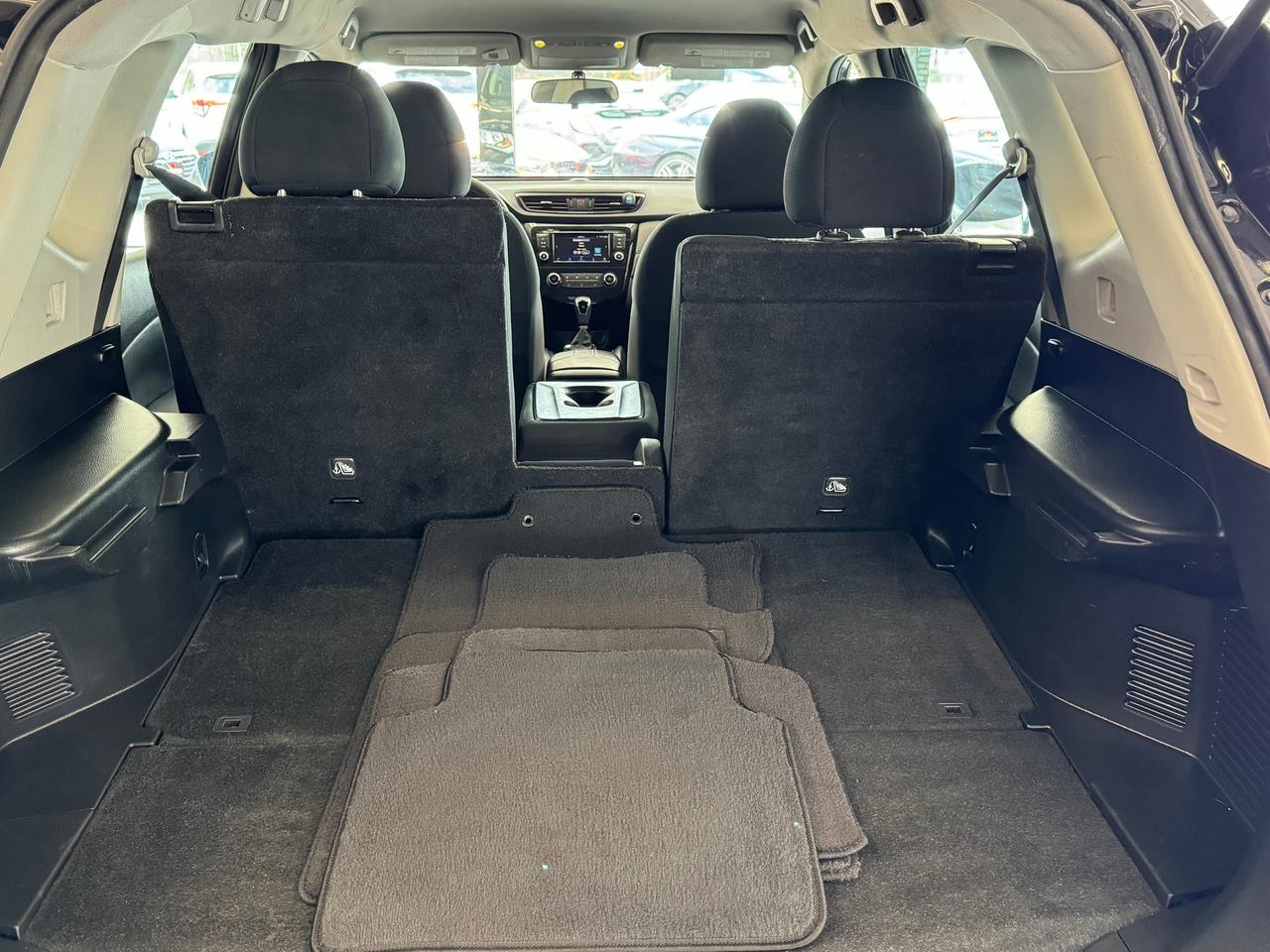 2018 Nissan Rogue S+New Tires+Blind Spot+ApplePlay+ACCIDENT FREE Photo