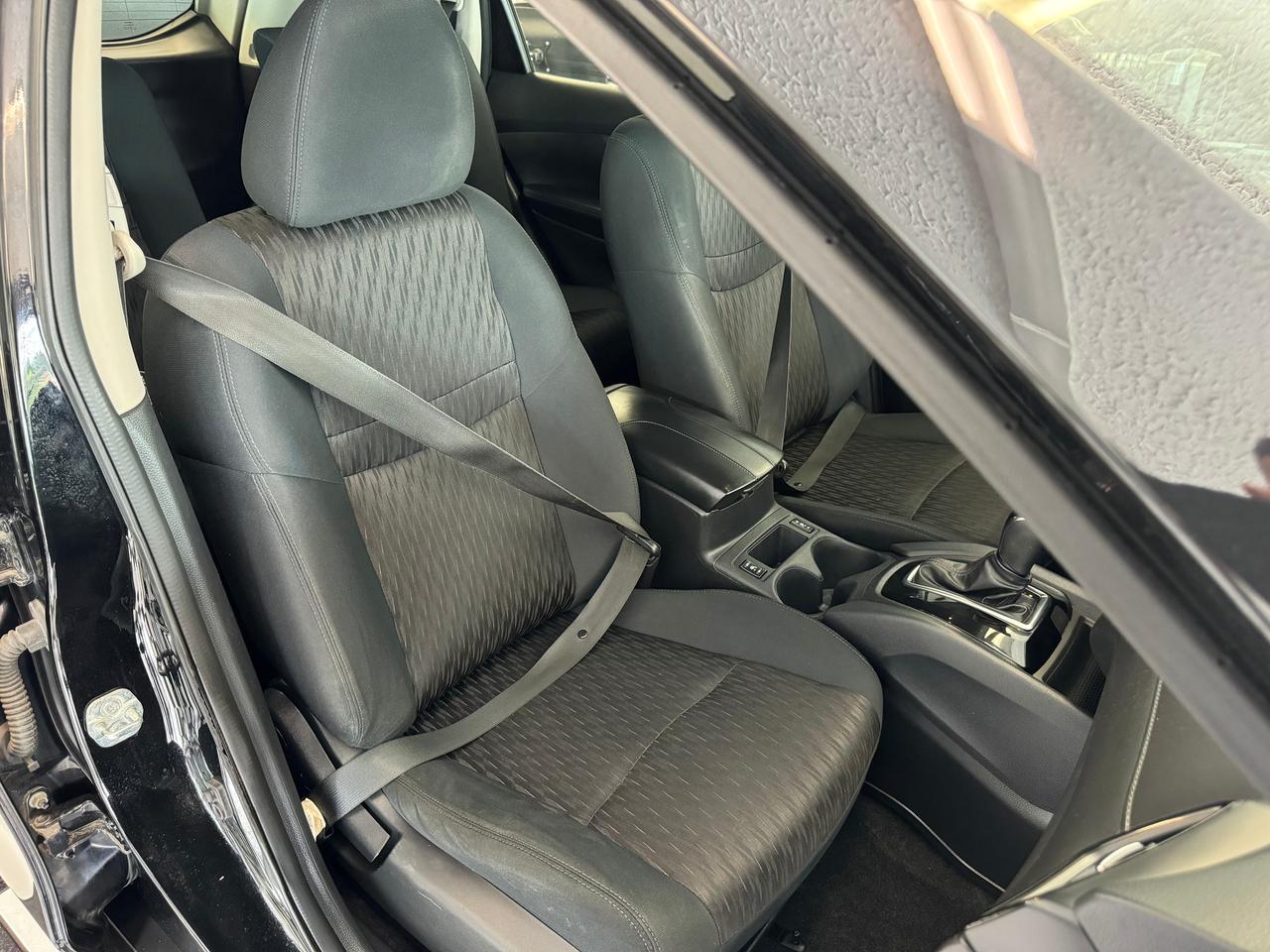 2018 Nissan Rogue S+New Tires+Blind Spot+ApplePlay+ACCIDENT FREE Photo