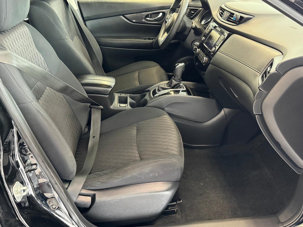 2018 Nissan Rogue S+New Tires+Blind Spot+ApplePlay+ACCIDENT FREE Photo