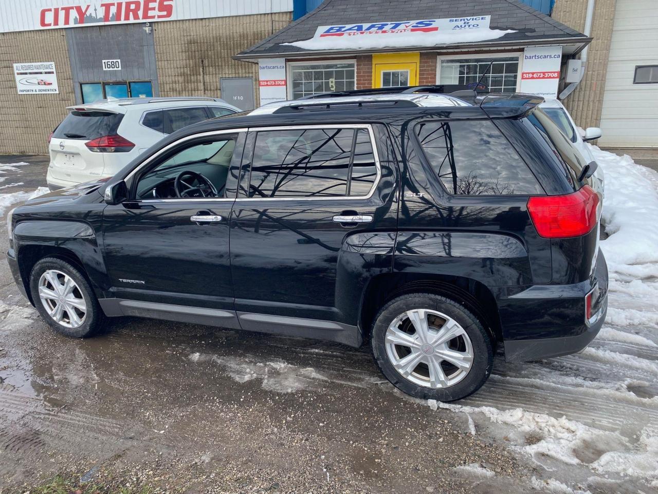 2017 GMC Terrain SLT AWD 4dr - Photo #2