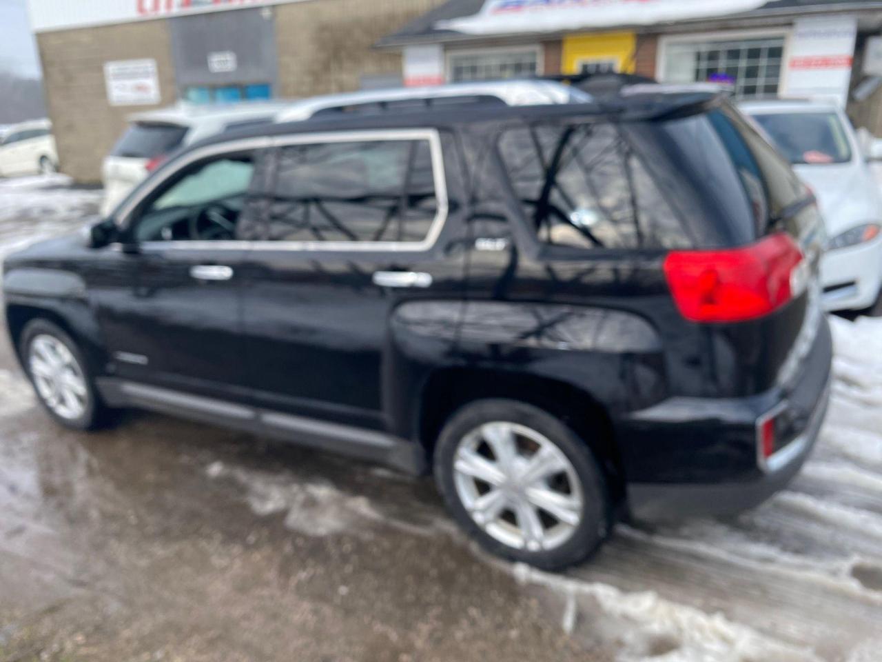 2017 GMC Terrain SLT AWD 4dr - Photo #3