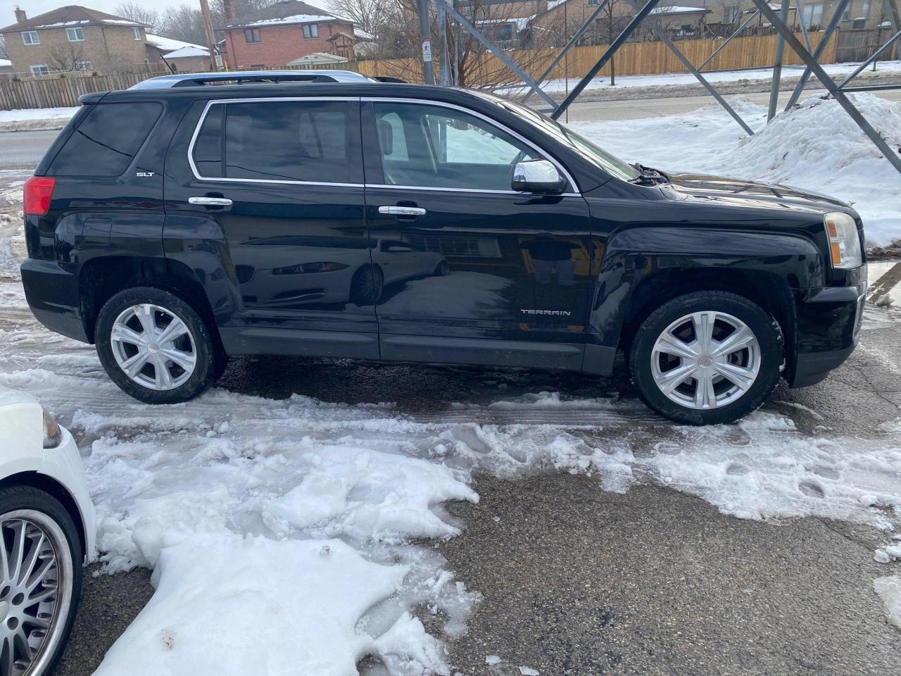 2017 GMC Terrain SLT AWD 4dr - Photo #8