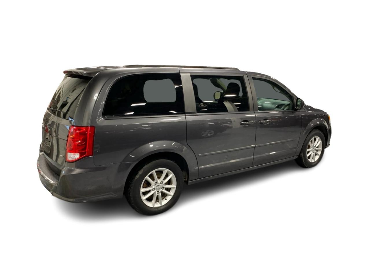 2016 Dodge Grand Caravan SXT Photo3