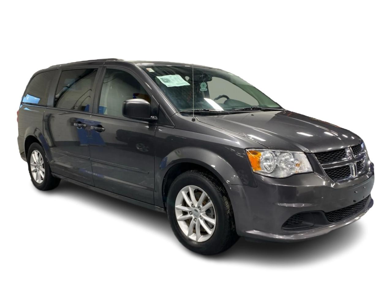 2016 Dodge Grand Caravan SXT Photo2