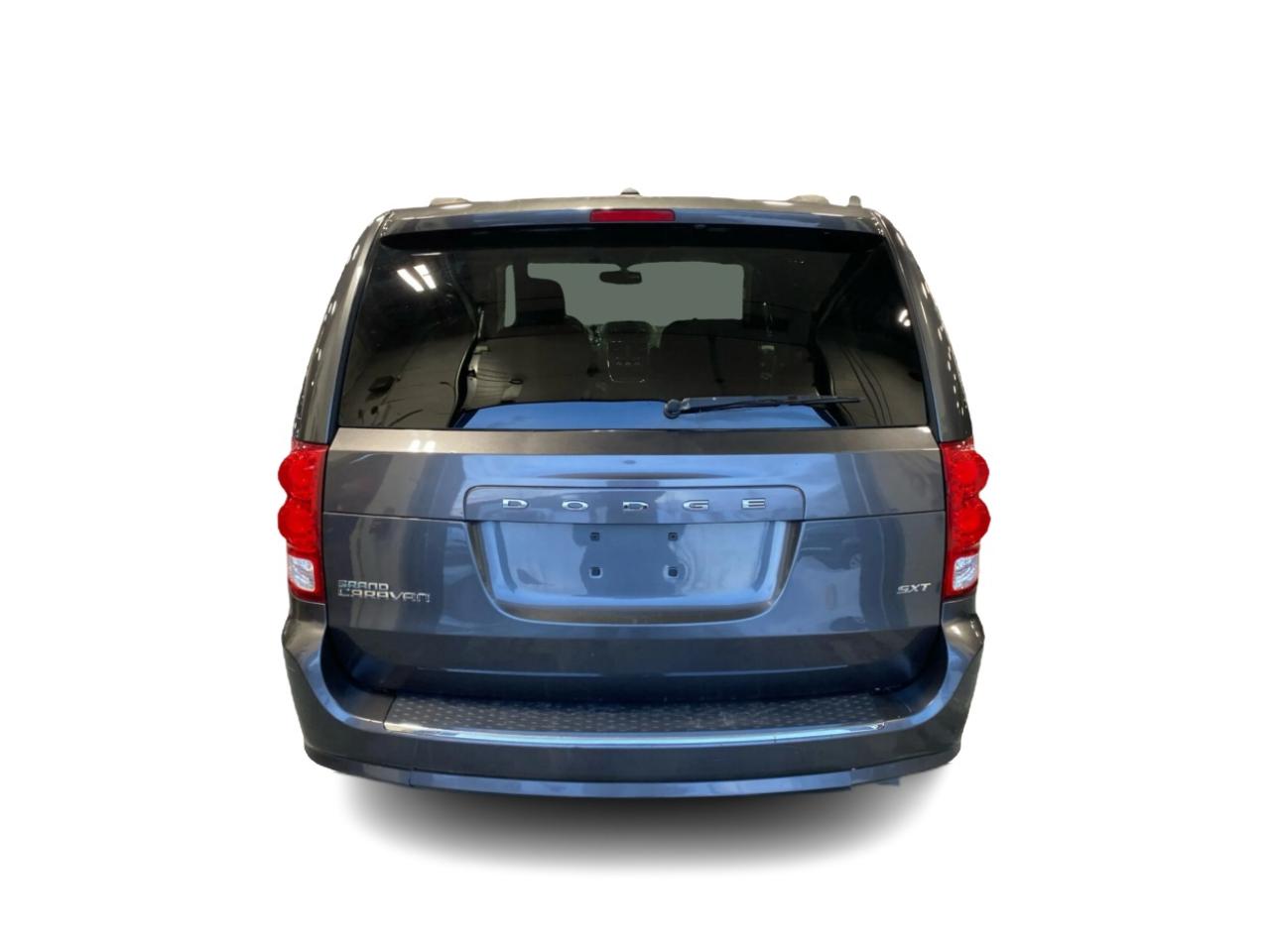 2016 Dodge Grand Caravan SXT Photo