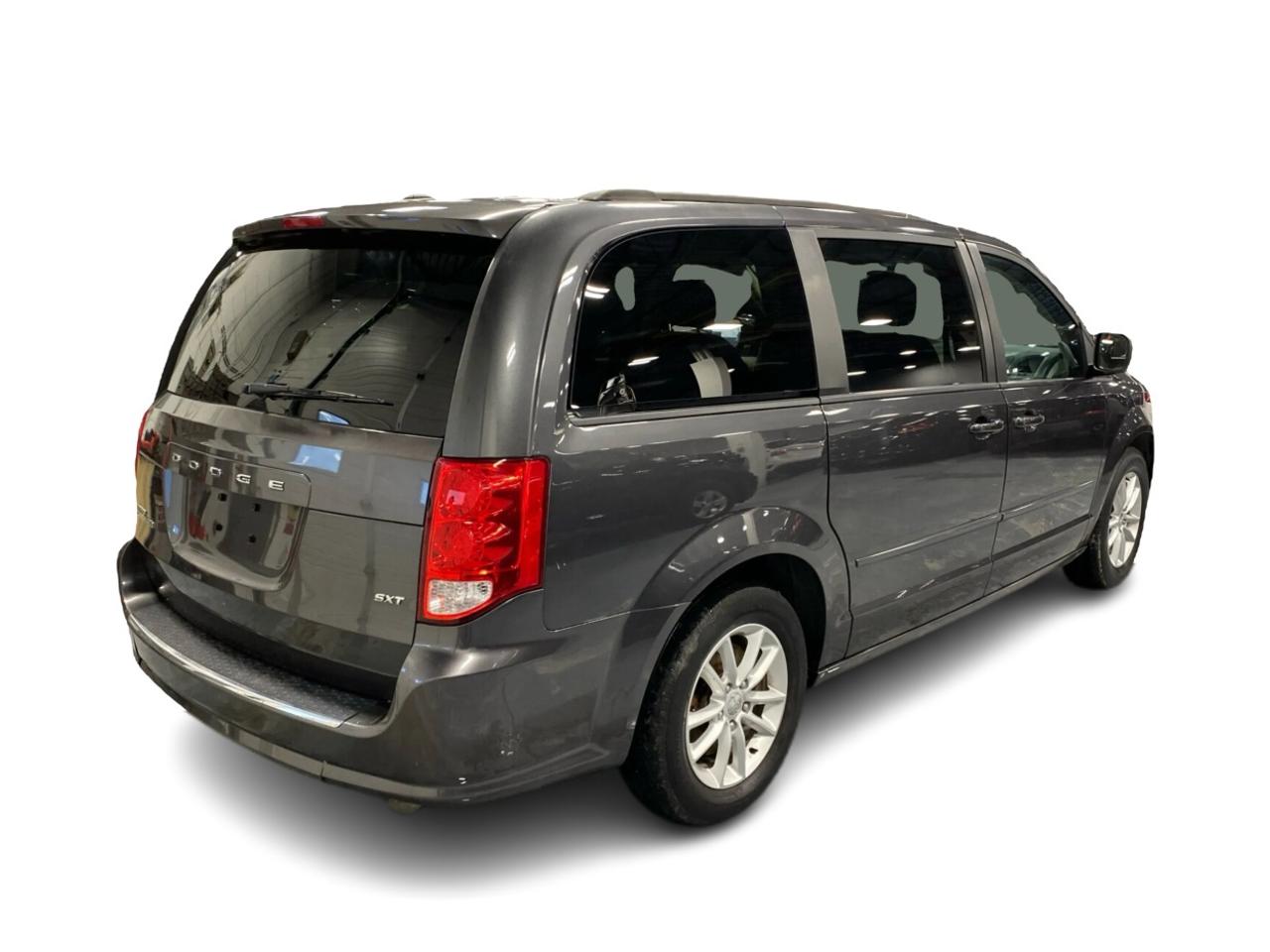 2016 Dodge Grand Caravan SXT Photo4