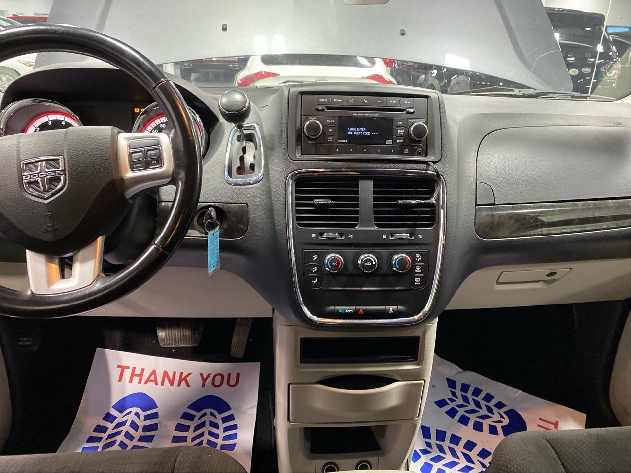 2016 Dodge Grand Caravan SXT Photo