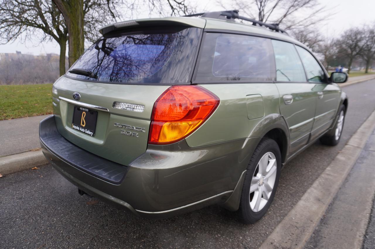 2006 Subaru Outback 3.0R / NO ACCIDENTS / NAVIGATION / STUNNING COMBO Photo3