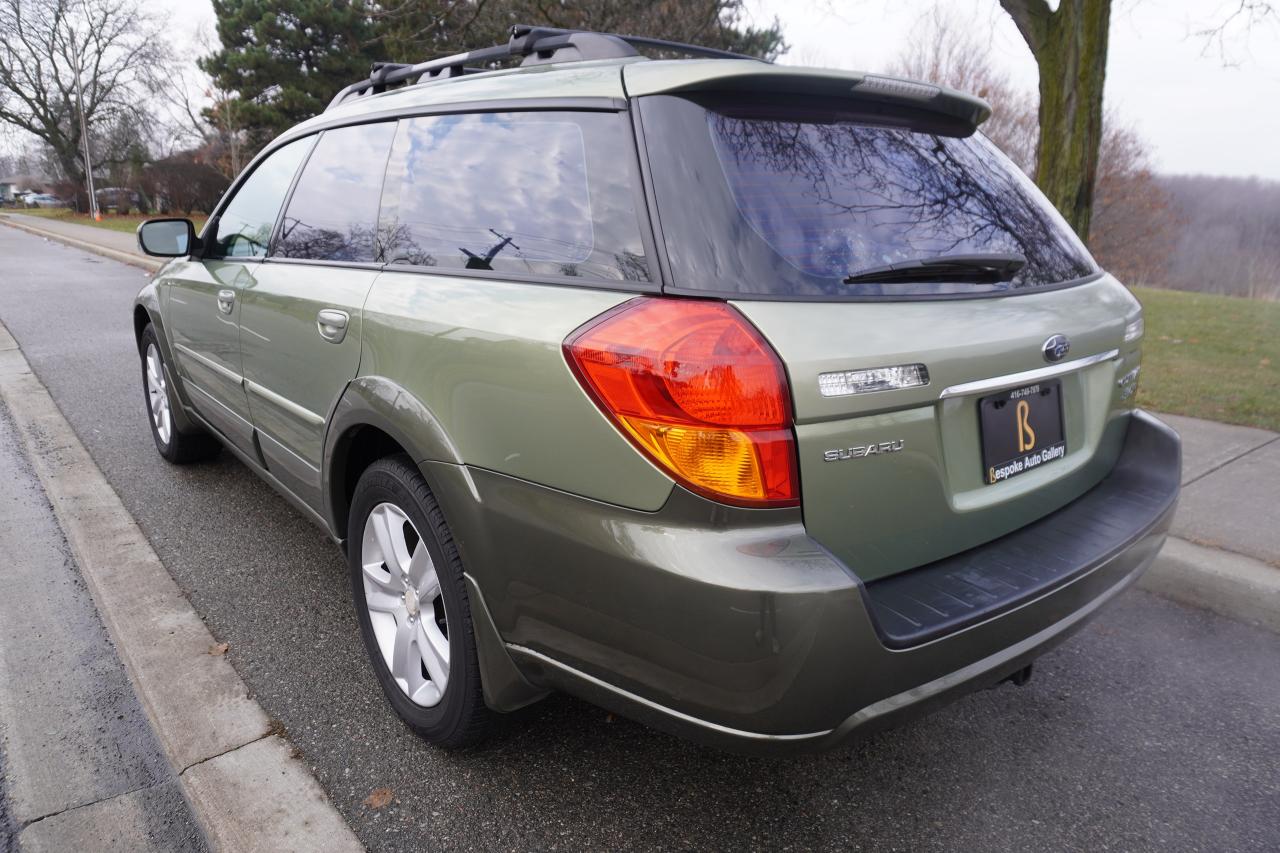 2006 Subaru Outback 3.0R / NO ACCIDENTS / NAVIGATION / STUNNING COMBO Photo2